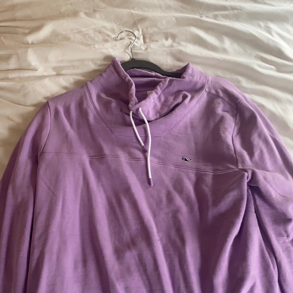 Vineyard vines sweatshirt